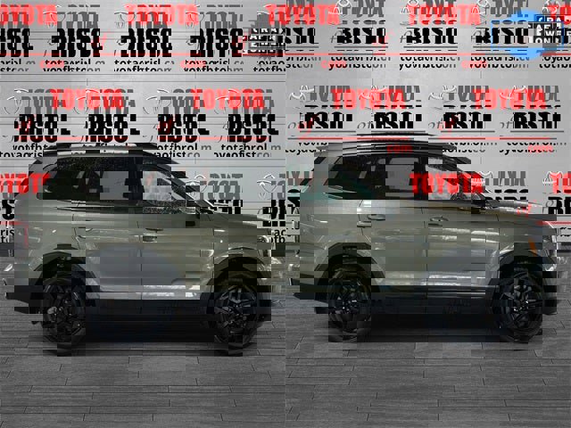 Used 2024 Kia Telluride EX X-Line image 2