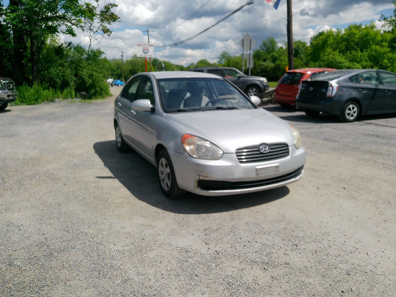 Used 2009 Hyundai Accent GLS w/ Popular Equipment Pkg 5 FWD image 2
