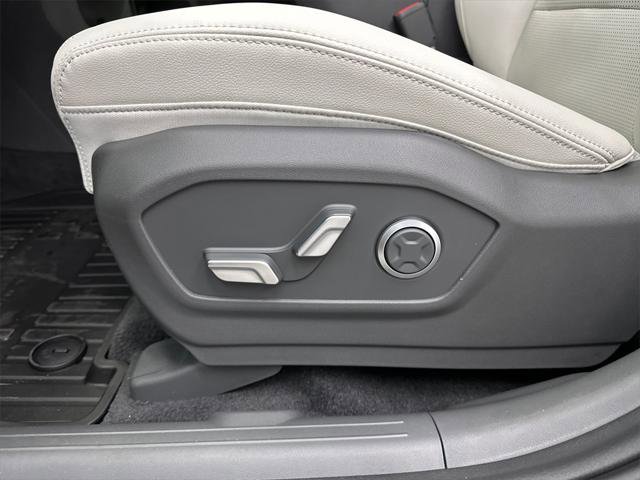 New 2026 Hyundai Santa Fe Limited image 10