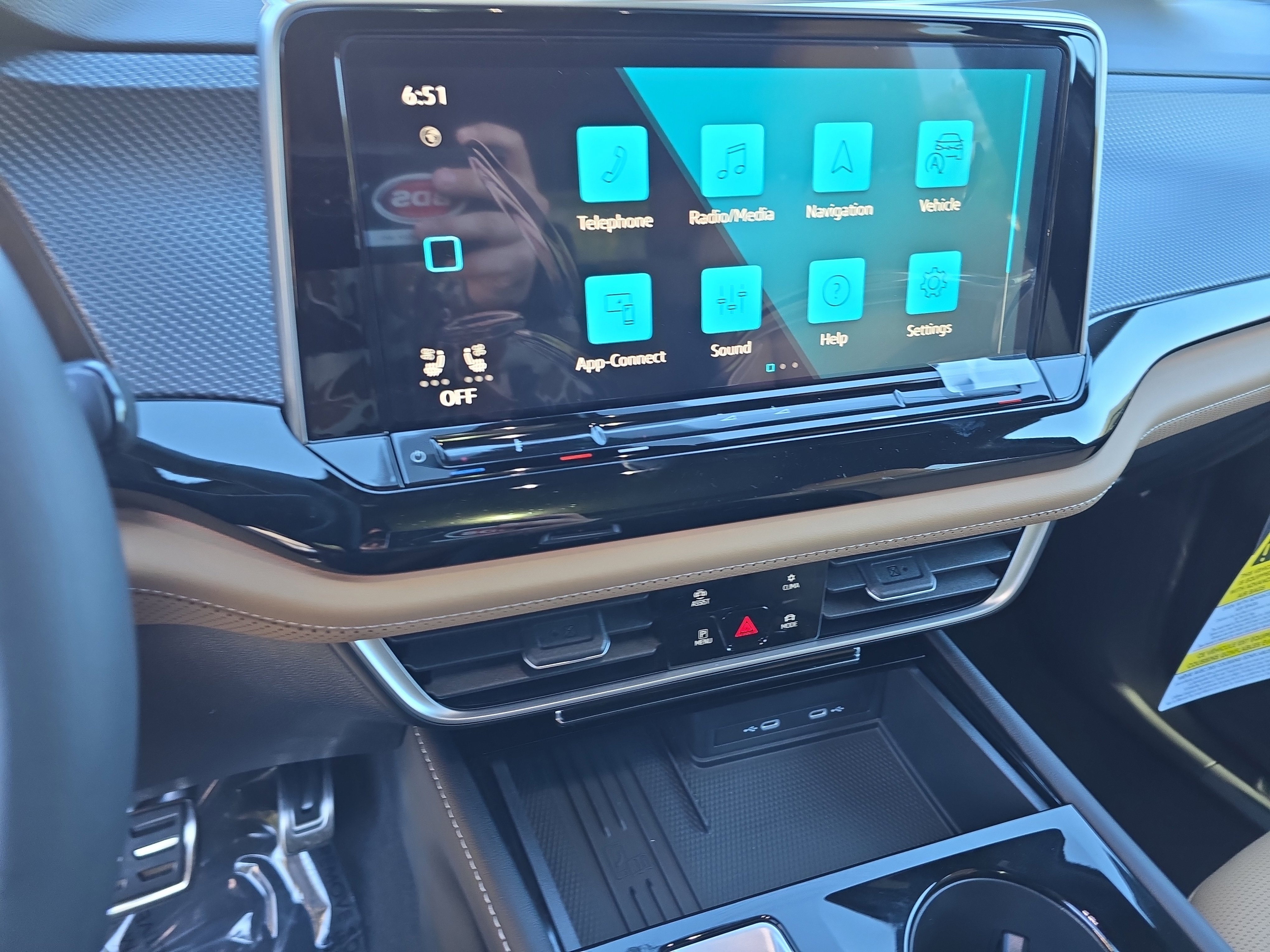 New 2026 Volkswagen Atlas Cross Sport SEL R-Line image 20