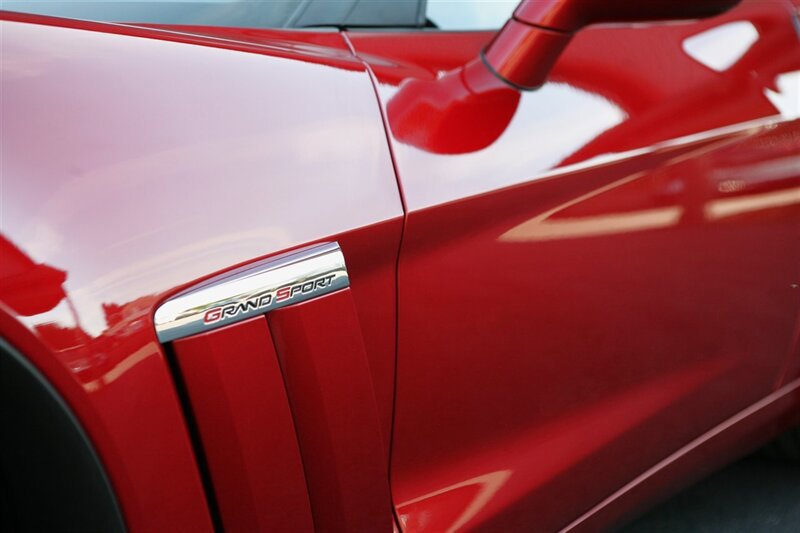 Used 2012 Chevrolet Corvette Grand Sport w/ 2LT Preferred Equipment Group RWD image 4