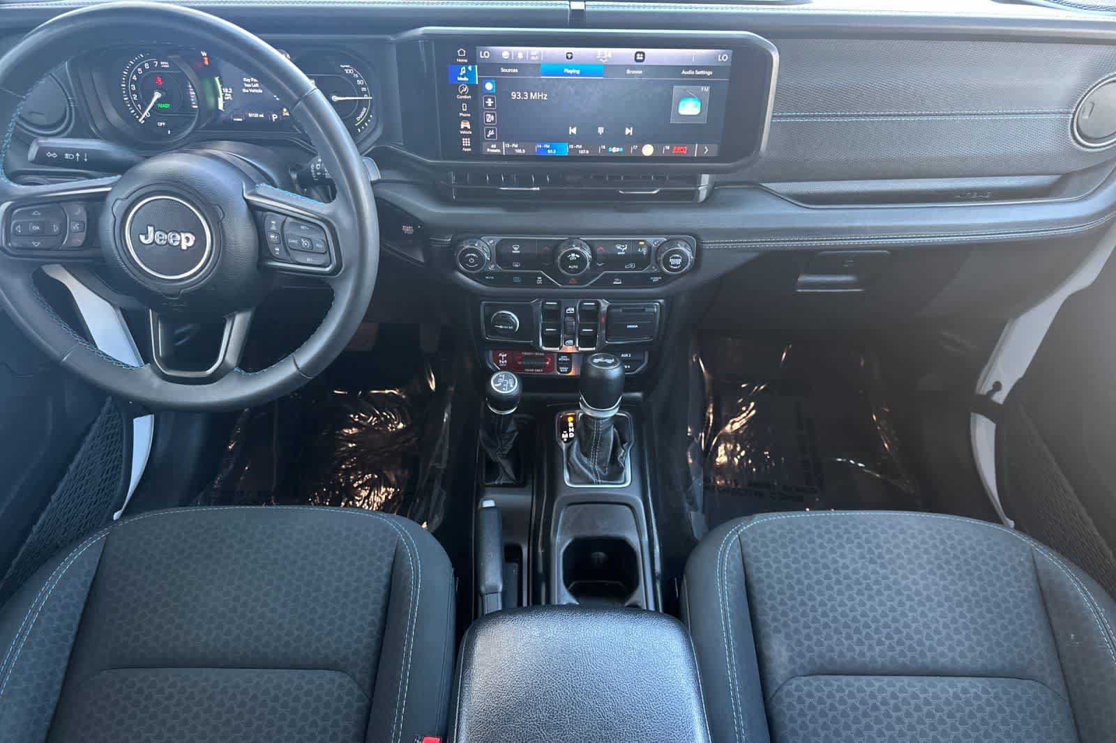 Used 2024 Jeep Wrangler Unlimited Rubicon 4xe AWD/4WD image 3
