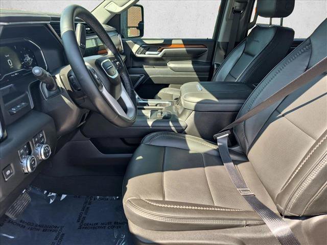 Used 2025 GMC Sierra 2500 Denali w/ Denali Reserve Package AWD/4WD image 16