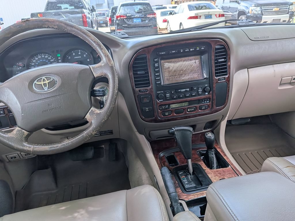 Used 2002 Toyota Land Cruiser AWD/4WD image 30
