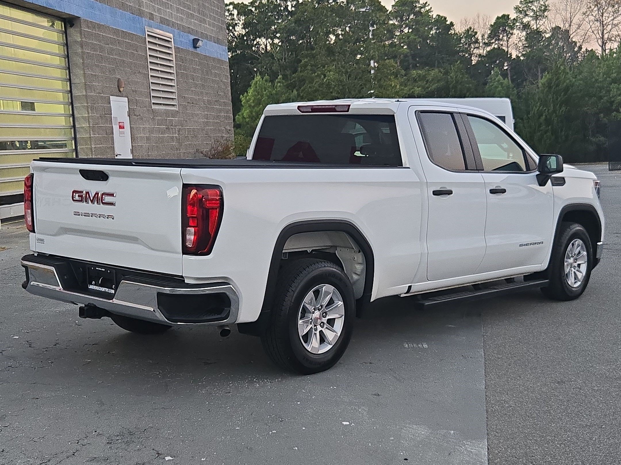 Used 2025 GMC Sierra 1500 Pro w/ Pro Value Package RWD image 7