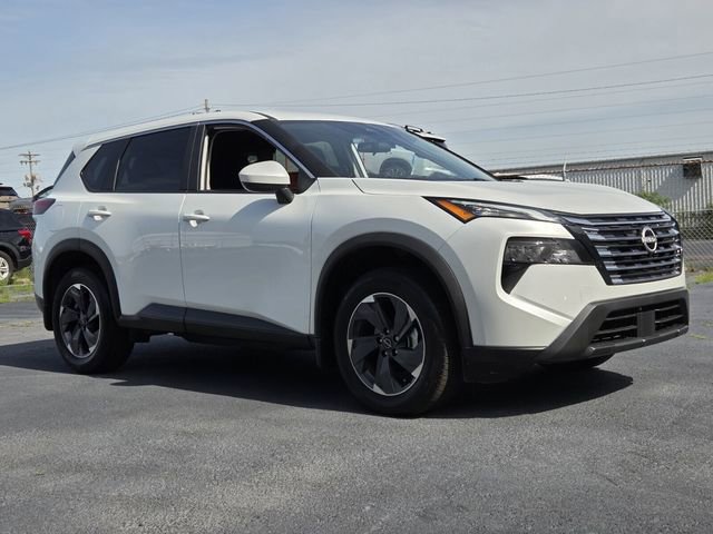 Used 2026 Nissan Rogue SV w/ Cold Weather Package FWD image 7