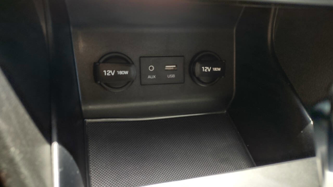 Used 2019 Hyundai Elantra SEL image 23