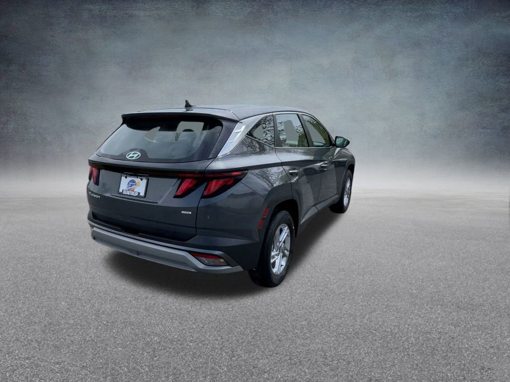 Used 2025 Hyundai Tucson SE image 22