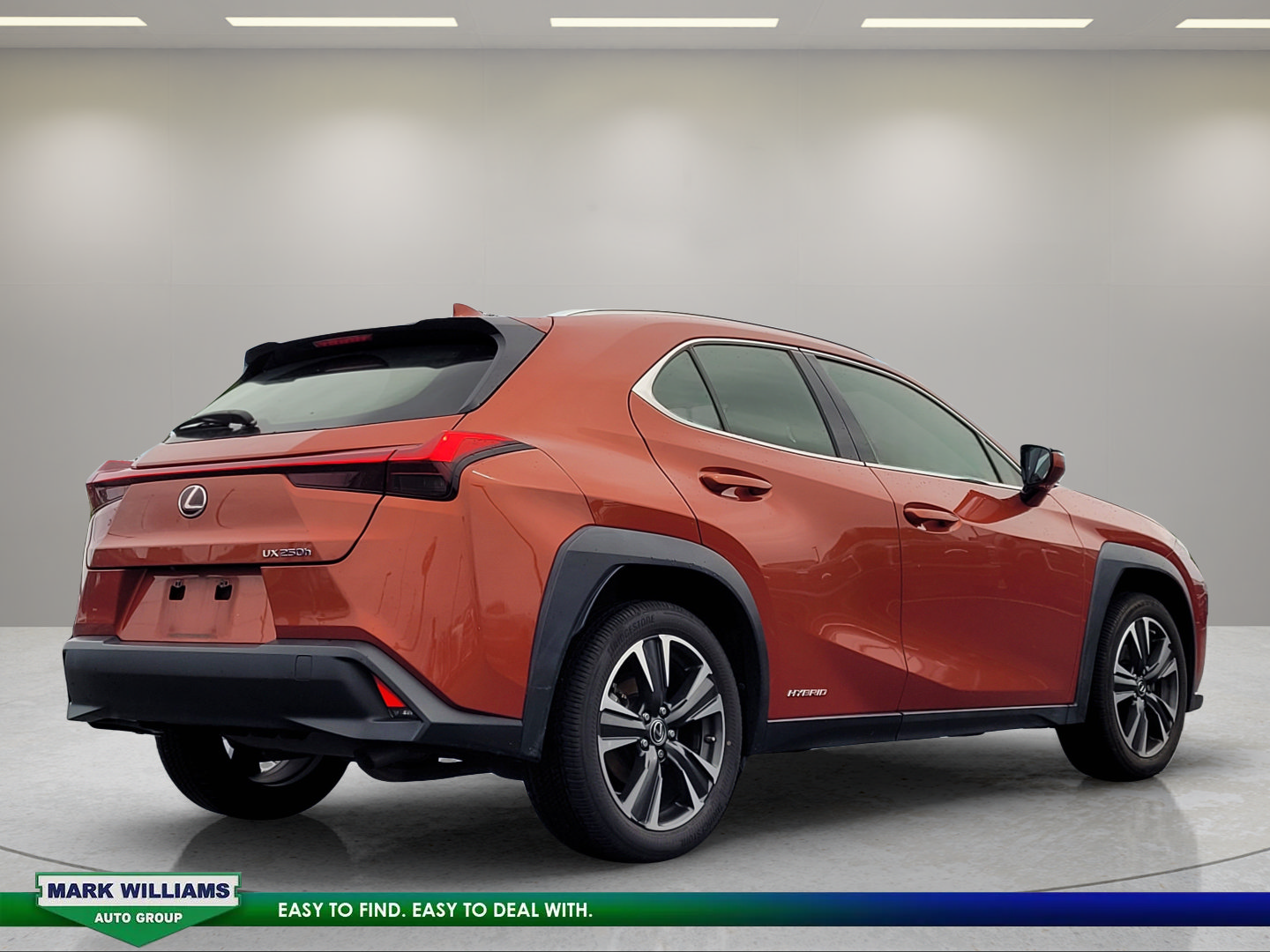Used 2019 Lexus UX 250h w/ Accessory Package 2 AWD/4WD image 4