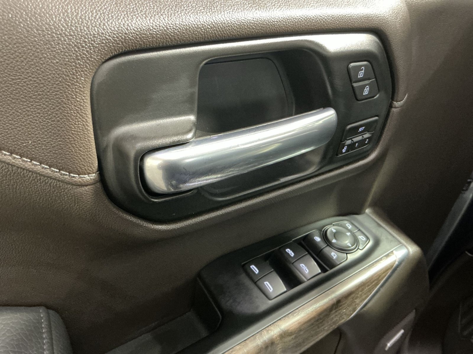 Used 2020 GMC Sierra 1500 Denali w/ Denali Ultimate Package AWD/4WD image 16