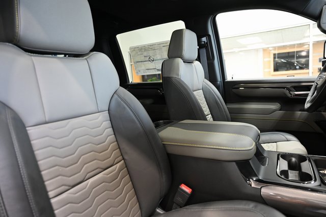 New 2026 Chevrolet Silverado 2500 ZR2 w/ LPO, Dark Essentials Package image 11