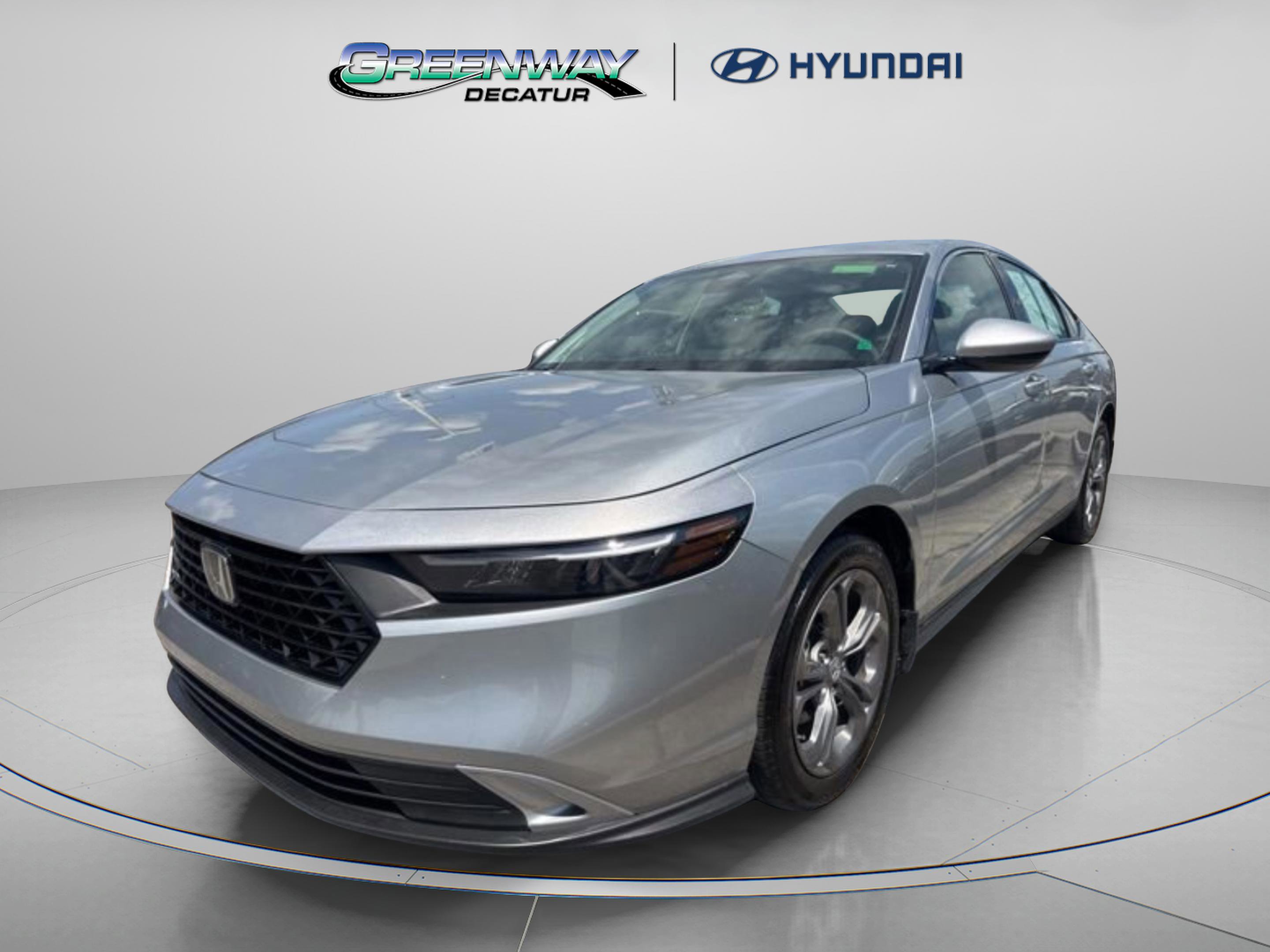 Used 2024 Honda Accord EX image 4
