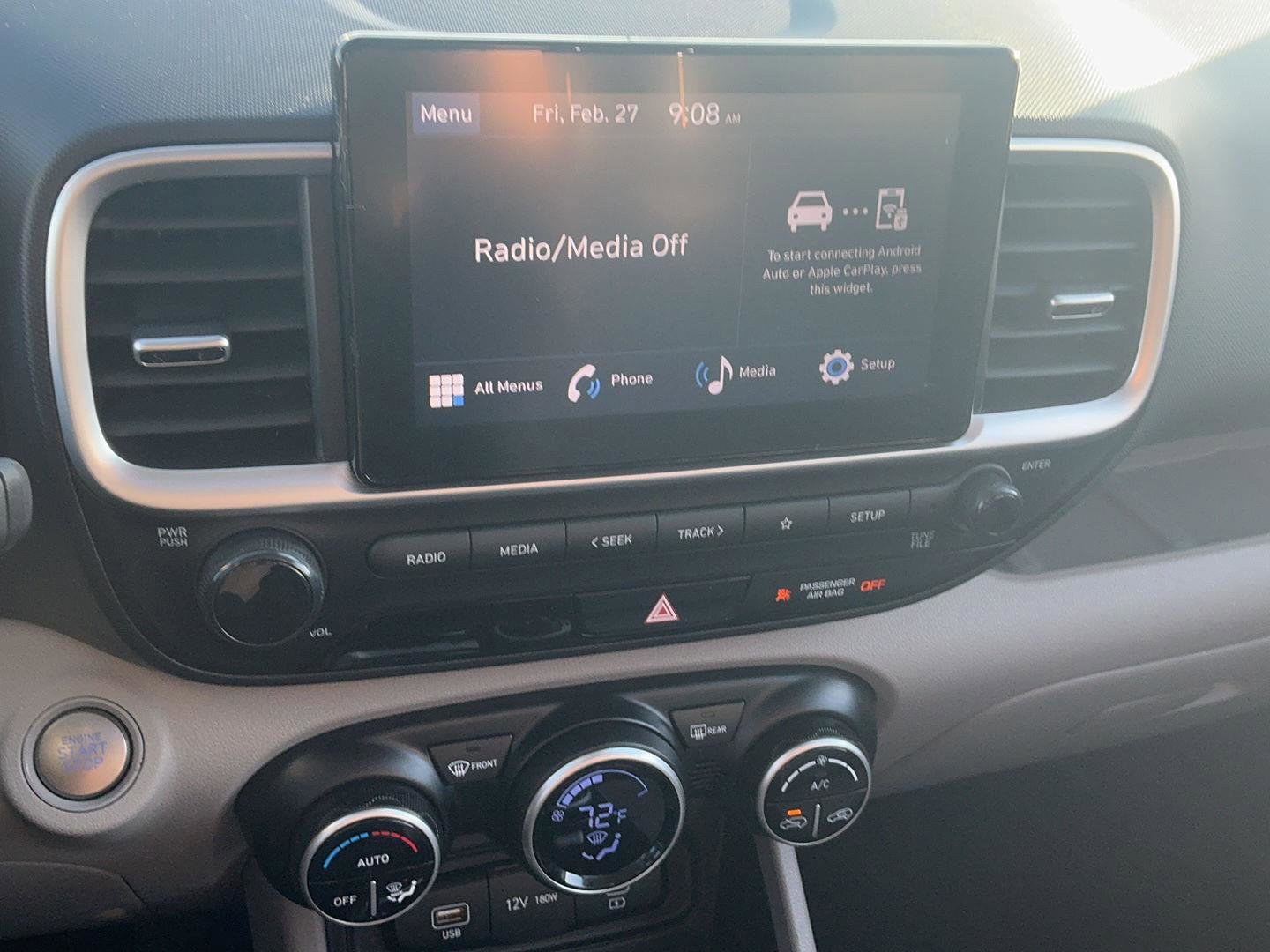 Certified 2024 Hyundai Venue SEL image 20