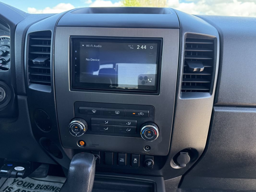Used 2012 Nissan Titan SV w/ SV Value Truck Pkg RWD image 18