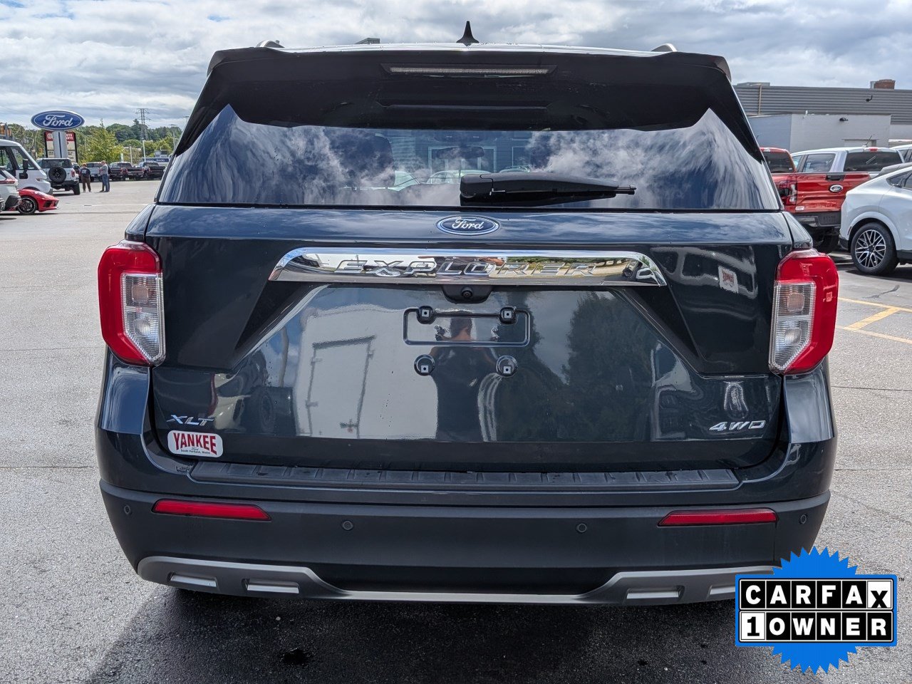 Certified 2024 Ford Explorer XLT w/ Equipment Group 202A AWD/4WD image 5