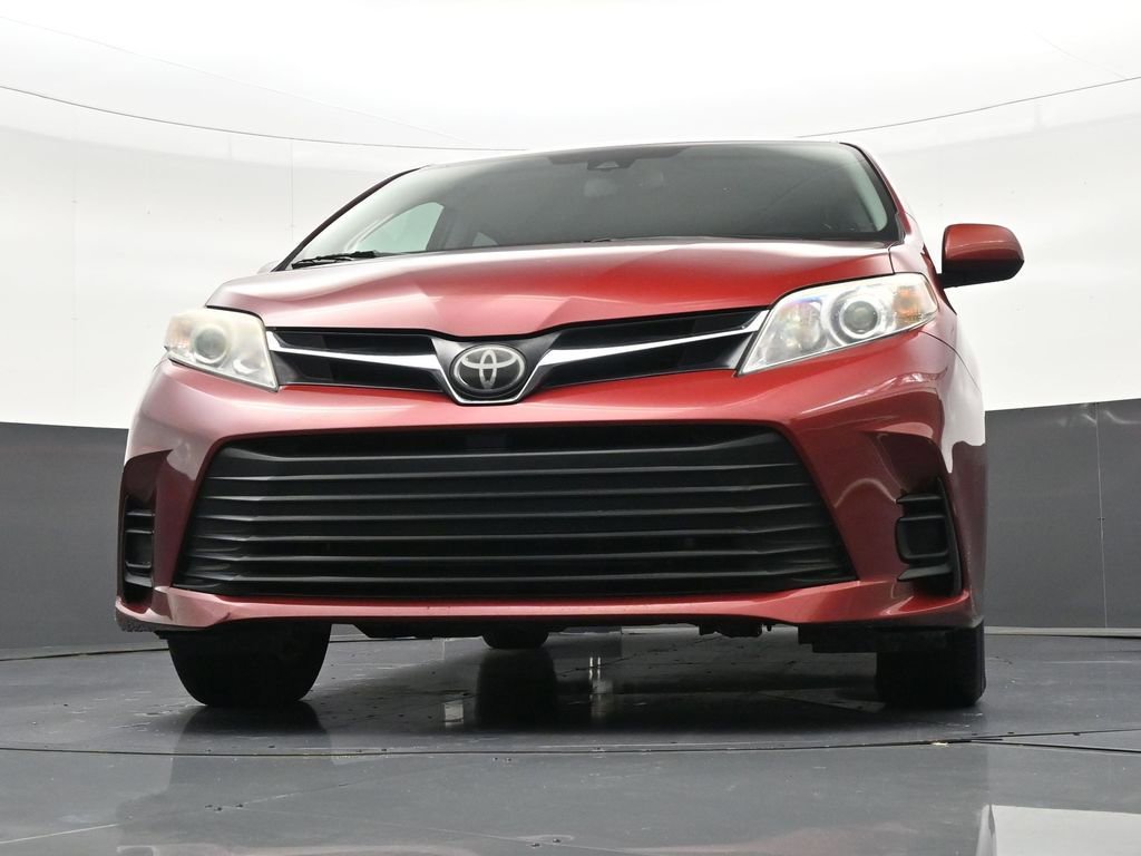 Used 2020 Toyota Sienna LE image 30