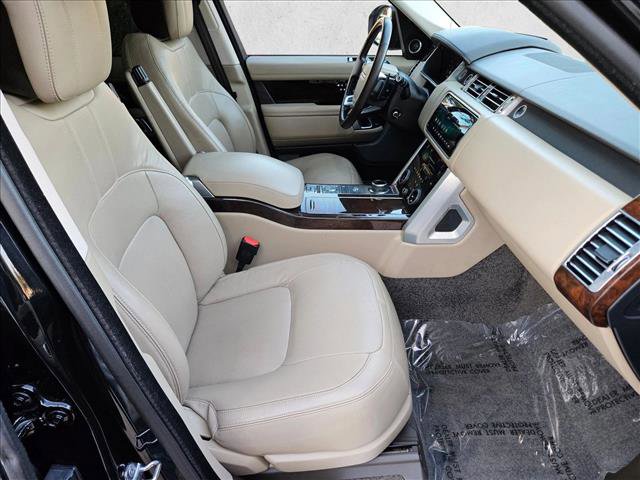 Used 2018 Land Rover Range Rover Supercharged image 21