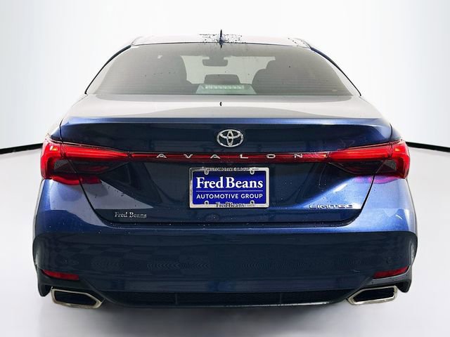 Used 2019 Toyota Avalon Limited image 7