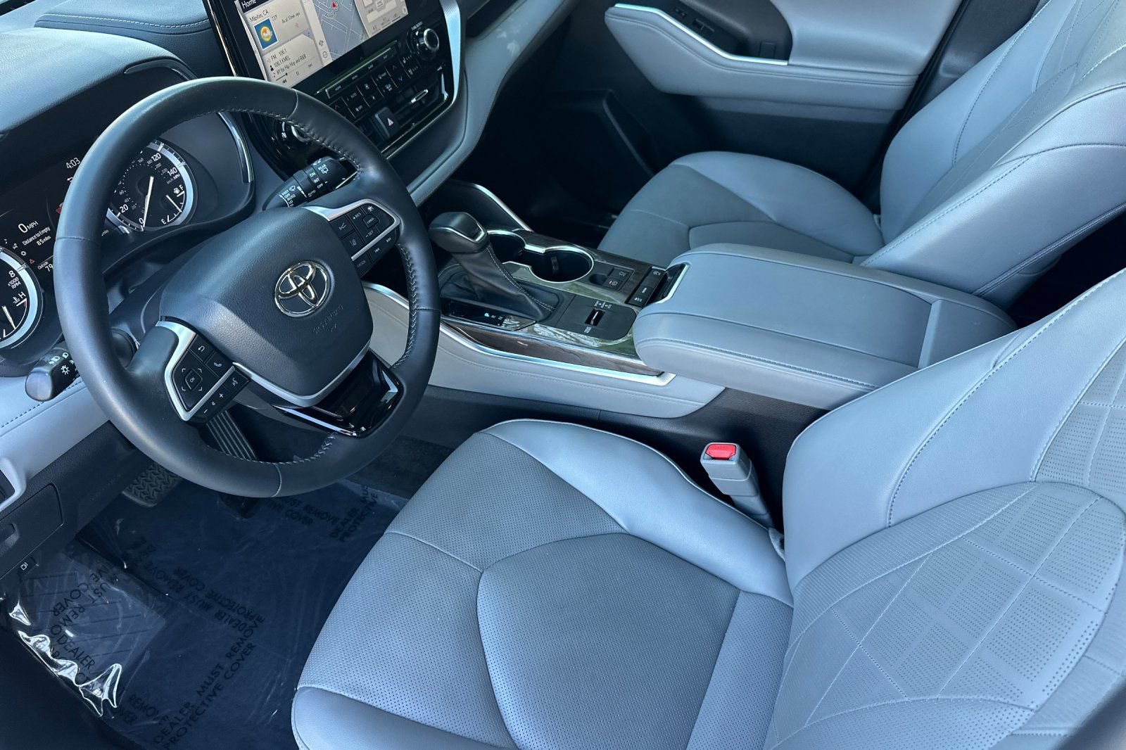 Used 2022 Toyota Highlander Platinum FWD image 10