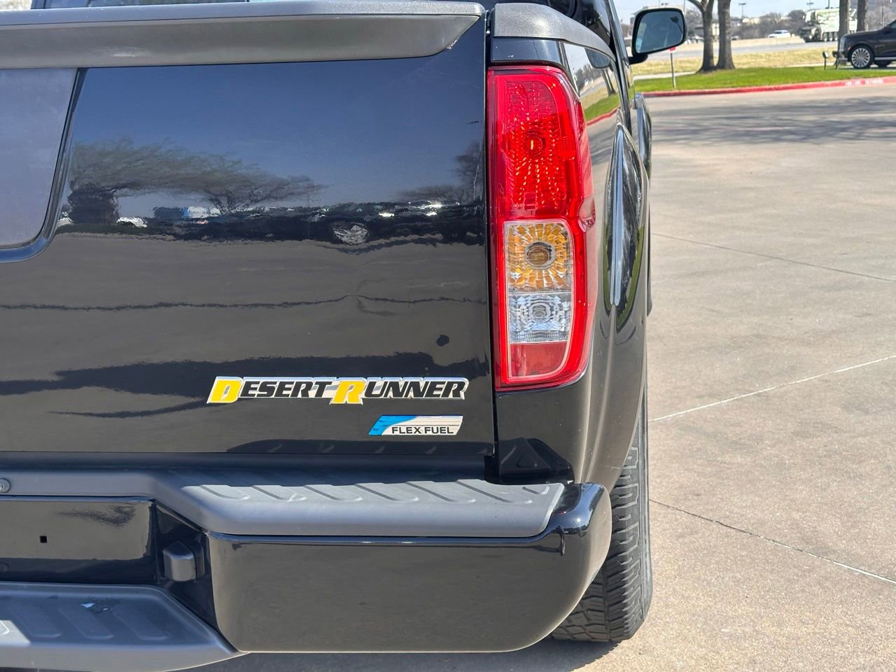 Used 2018 Nissan Frontier Desert Runner image 11