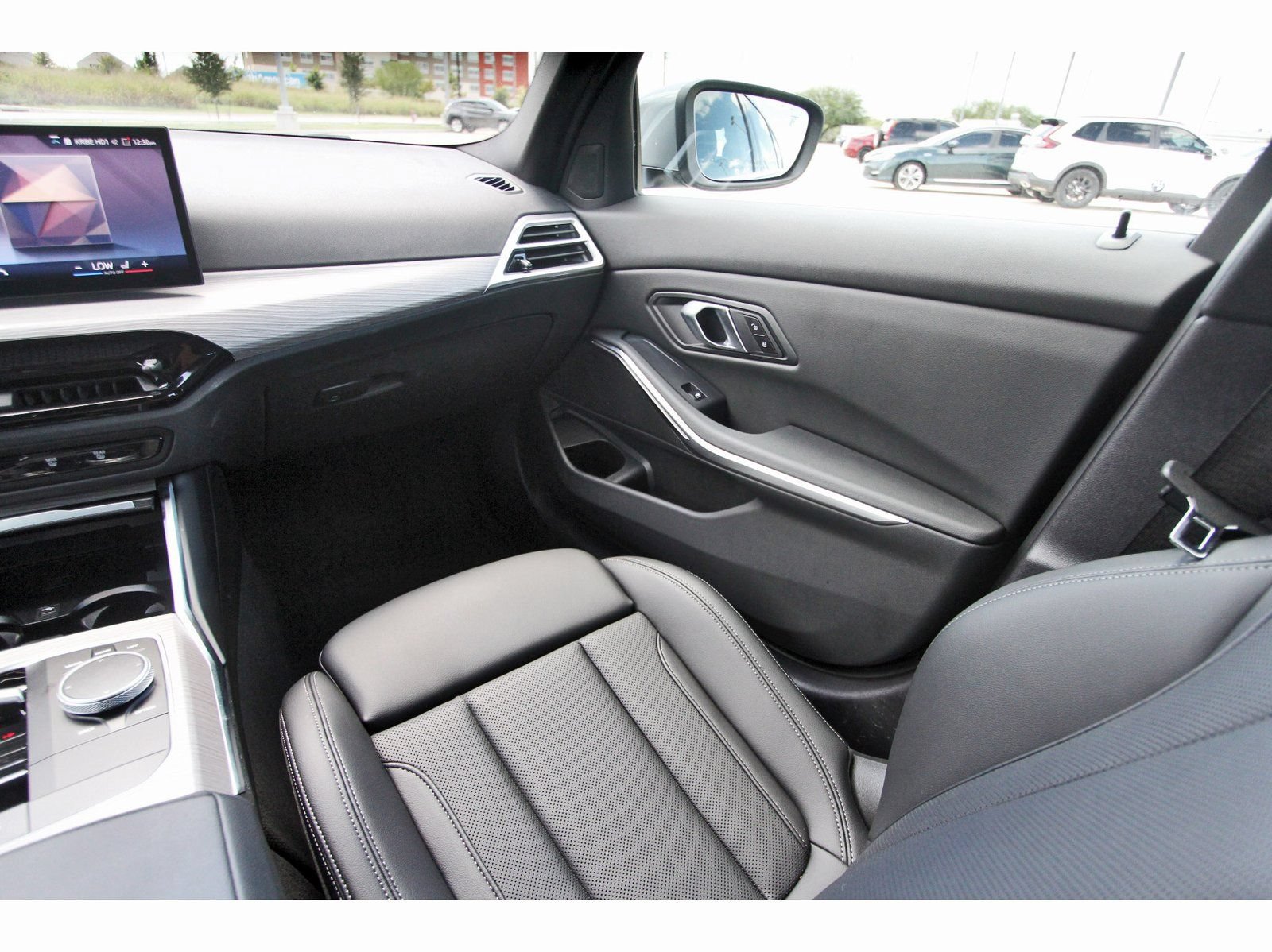 Used 2026 BMW 330i xDrive Sedan AWD/4WD image 10