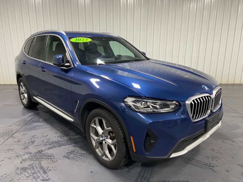 Used 2023 BMW X3 xDrive30i w/ Convenience Package image 2