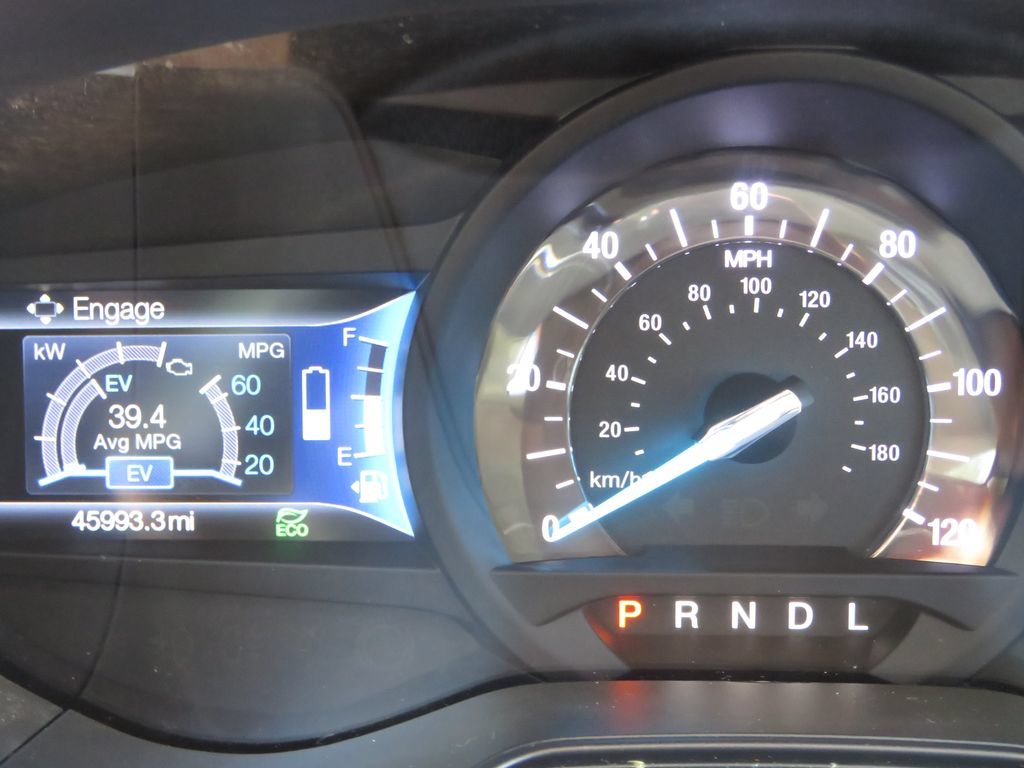 Used 2019 Ford Fusion SE FWD image 18