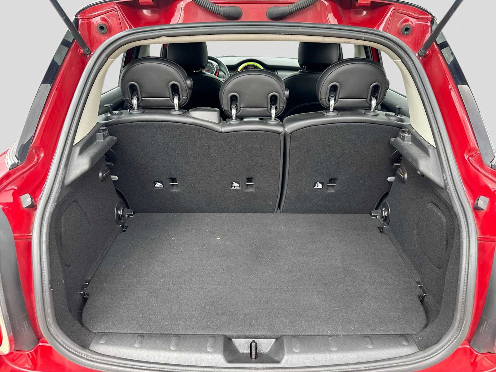 Used 2015 MINI Cooper 4-Door Hardtop FWD image 33