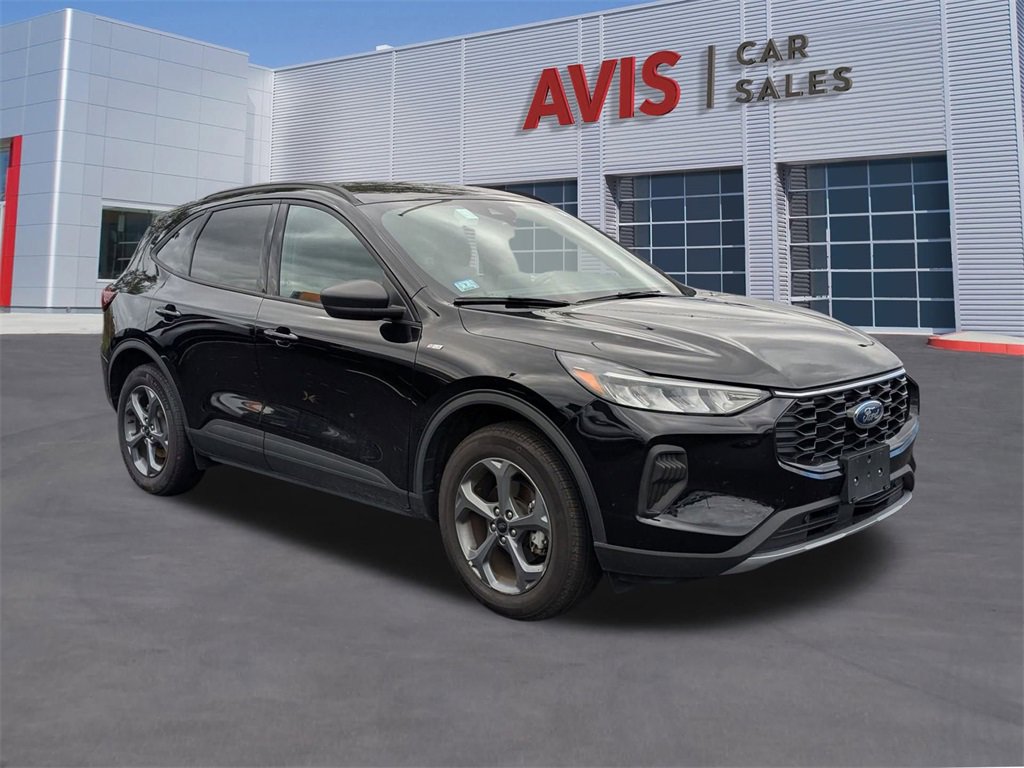Used 2025 Ford Escape ST-Line image 9