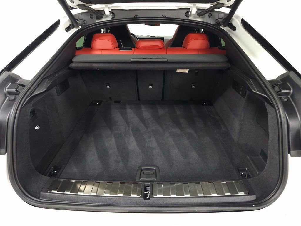 Used 2024 BMW X6 M Competition w/ Executive Package image 9