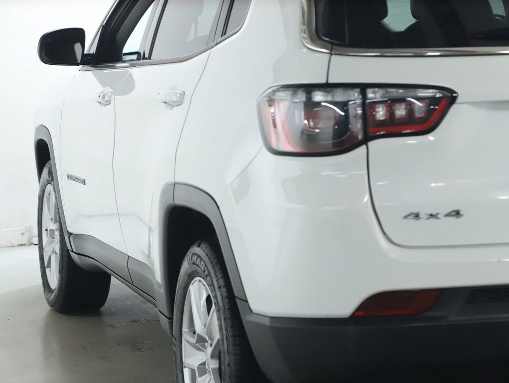 Used 2022 Jeep Compass Latitude AWD/4WD image 41