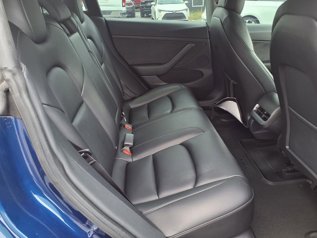Used 2022 Tesla Model 3 Long Range image 15