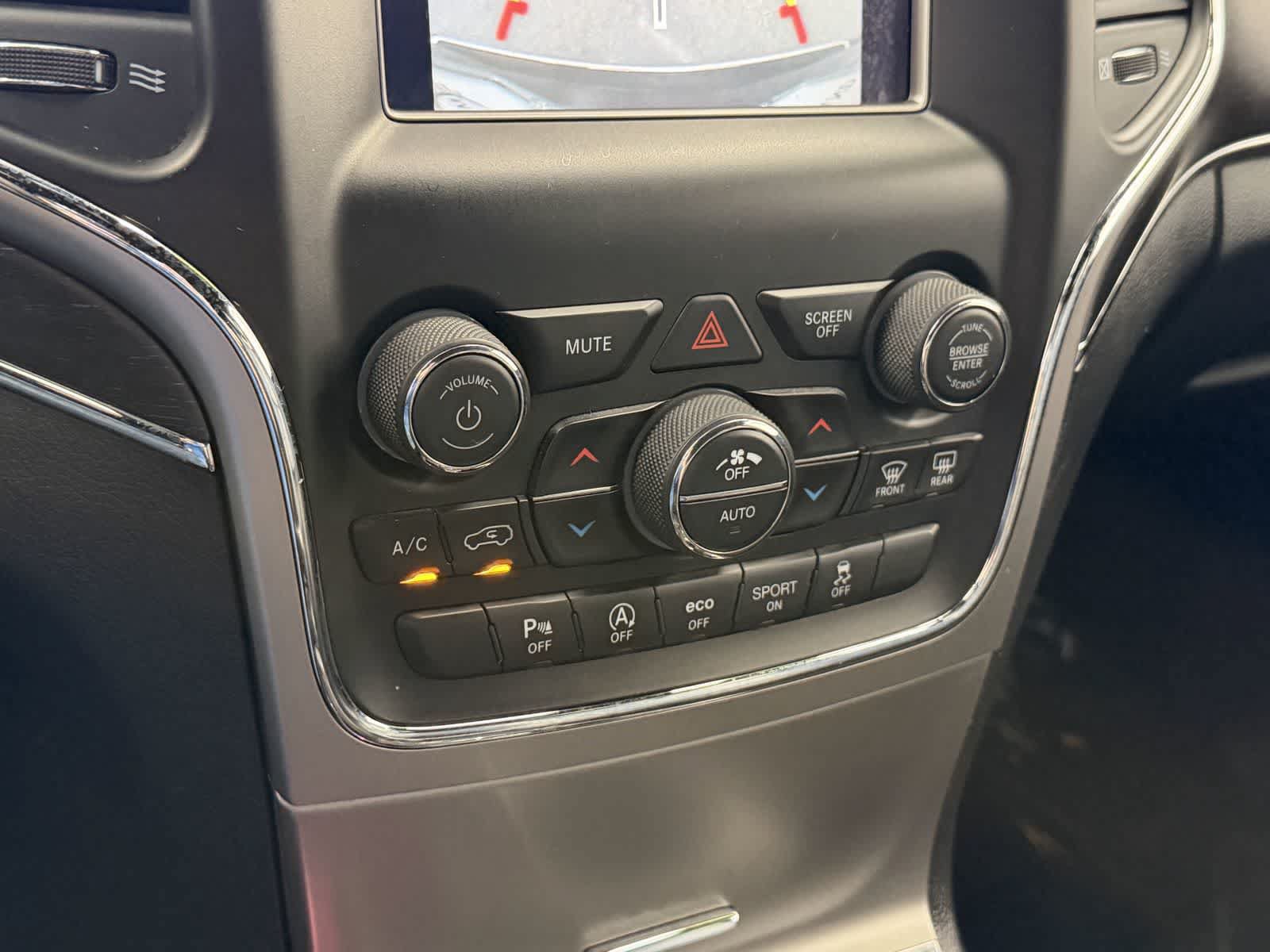 Used 2018 Jeep Grand Cherokee Limited AWD/4WD image 21