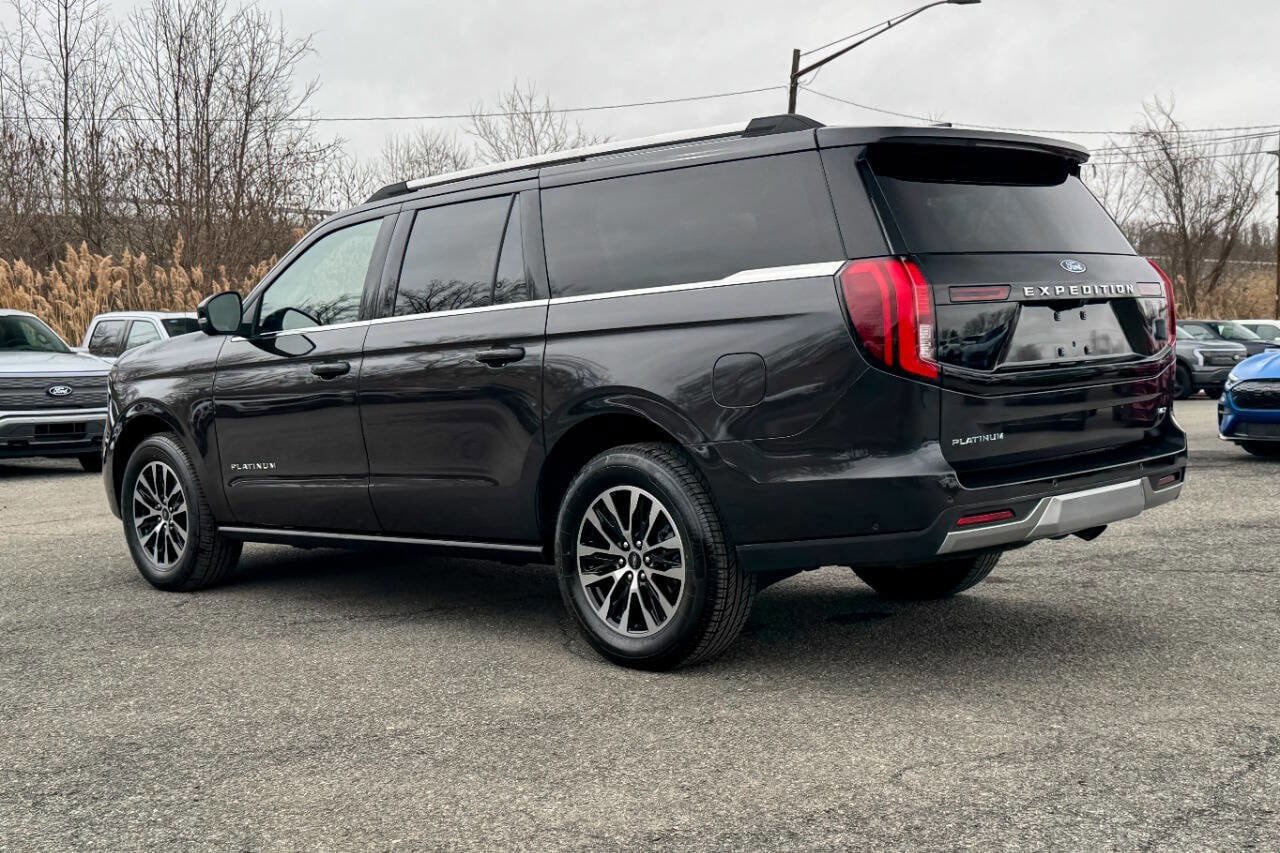 Used 2025 Ford Expedition Max Platinum image 5