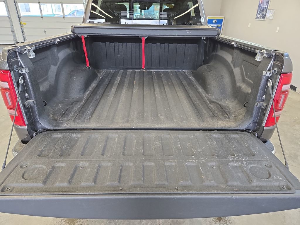 Used 2023 RAM 1500 Laramie AWD/4WD image 28
