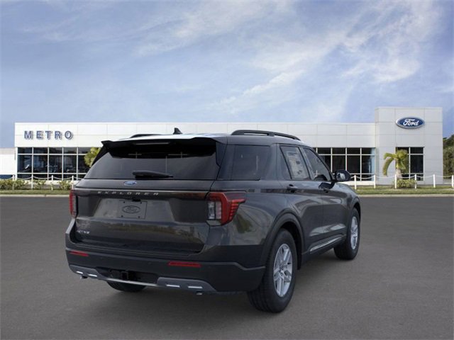 New 2025 Ford Explorer Active w/ Active Comfort Package image 8