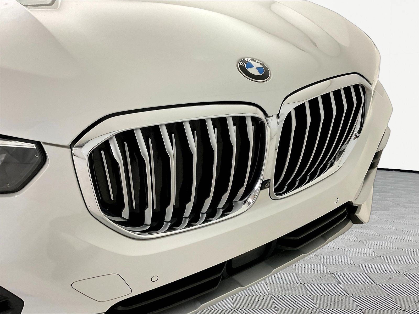 Used 2021 BMW X5 xDrive40i w/ Premium Package 2 AWD/4WD image 33