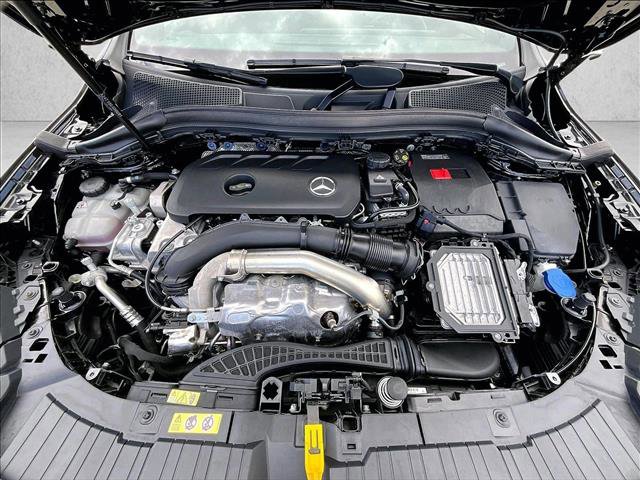 Used 2025 Mercedes-Benz GLA 250 image 11