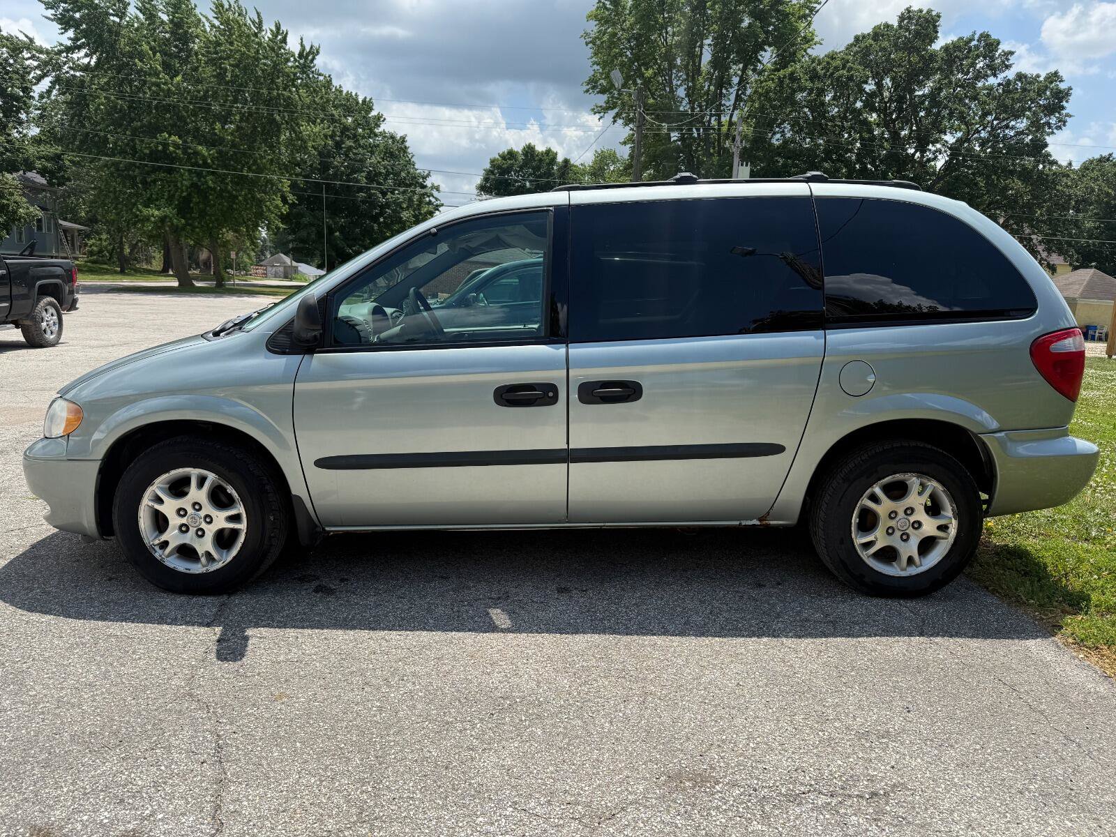 Used 2003 Dodge Caravan SE FWD image 9
