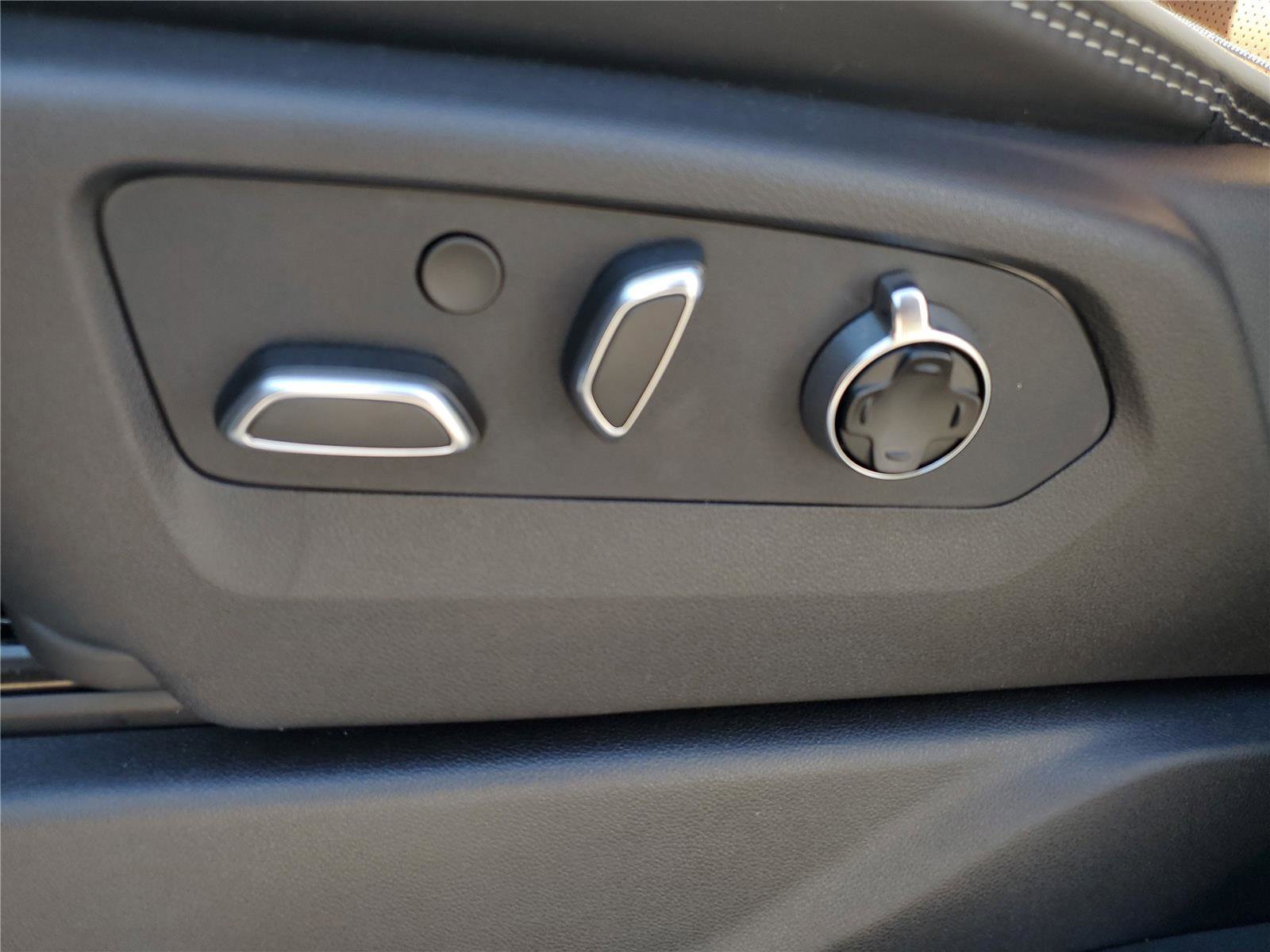 New 2026 GMC Sierra 1500 Denali Ultimate image 17