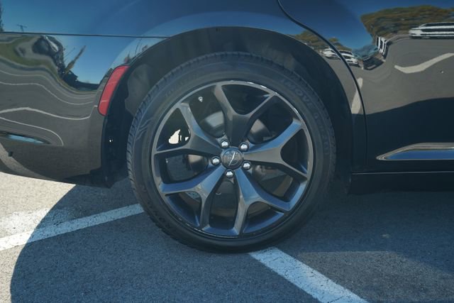 Used 2023 Chrysler 300 S image 44