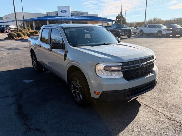 Certified 2022 Ford Maverick XLT w/ Equipment Group 300A Standard