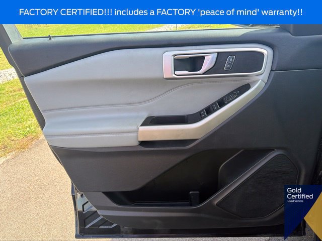 Used 2023 Ford Explorer XLT AWD/4WD image 29