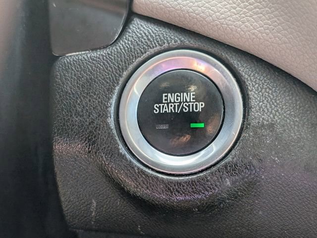 Used 2018 Chevrolet Equinox LS FWD image 25