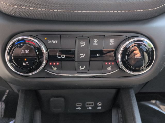 Used 2023 Chevrolet TrailBlazer ACTIV w/ Sun and Liftgate Package AWD/4WD image 16