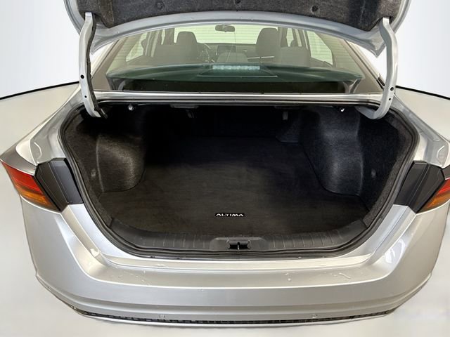 Used 2024 Nissan Altima 2.5 SV image 21