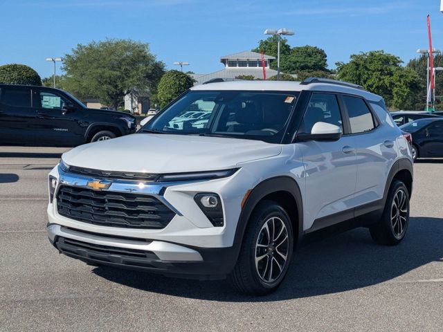 Used 2025 Chevrolet TrailBlazer LT FWD image 6