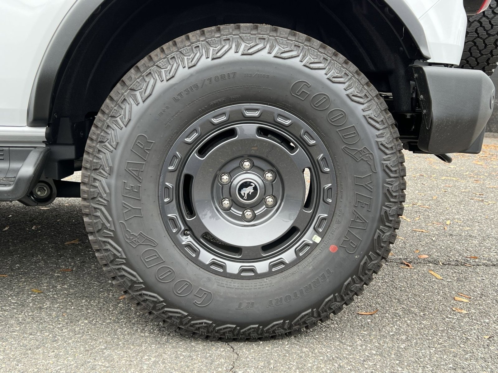 New 2025 Ford Bronco Outer Banks w/ Sasquatch Package image 12