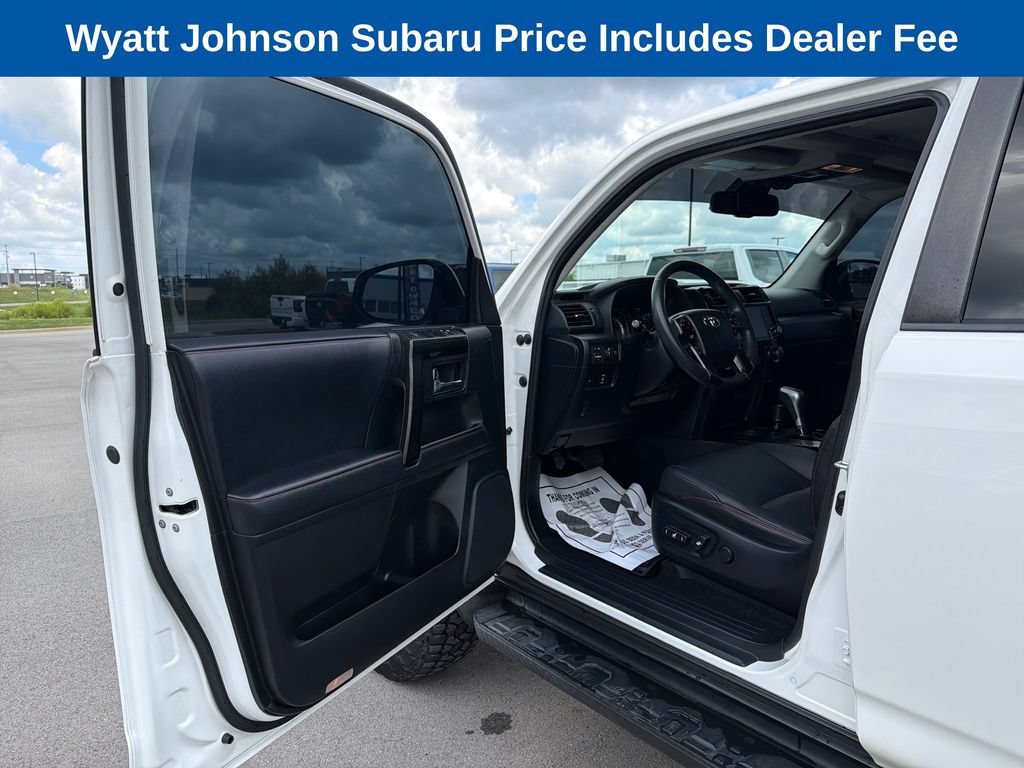 Used 2020 Toyota 4Runner TRD Off-Road Premium w/ Moonroof Package AWD/4WD image 19