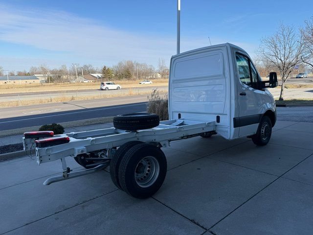 Used 2024 Mercedes-Benz Sprinter 4500 image 4